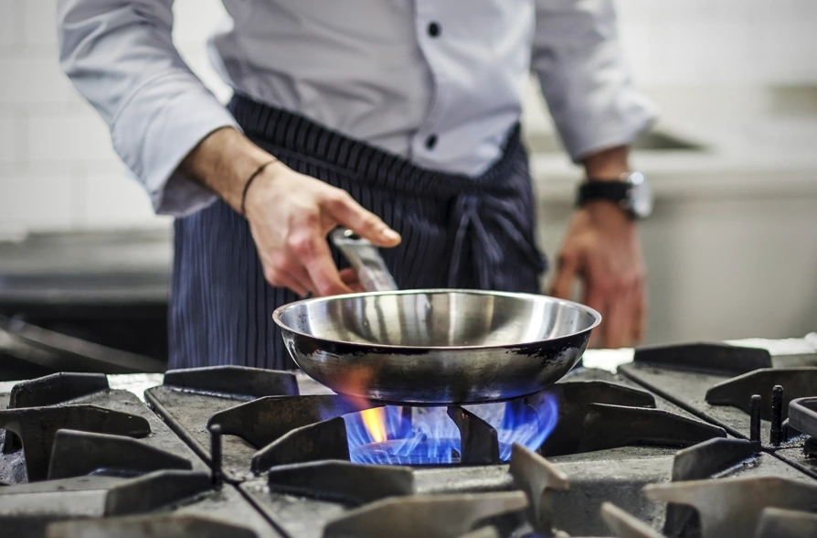 Gas Cooking Ranges vs Induction Cooking Ranges