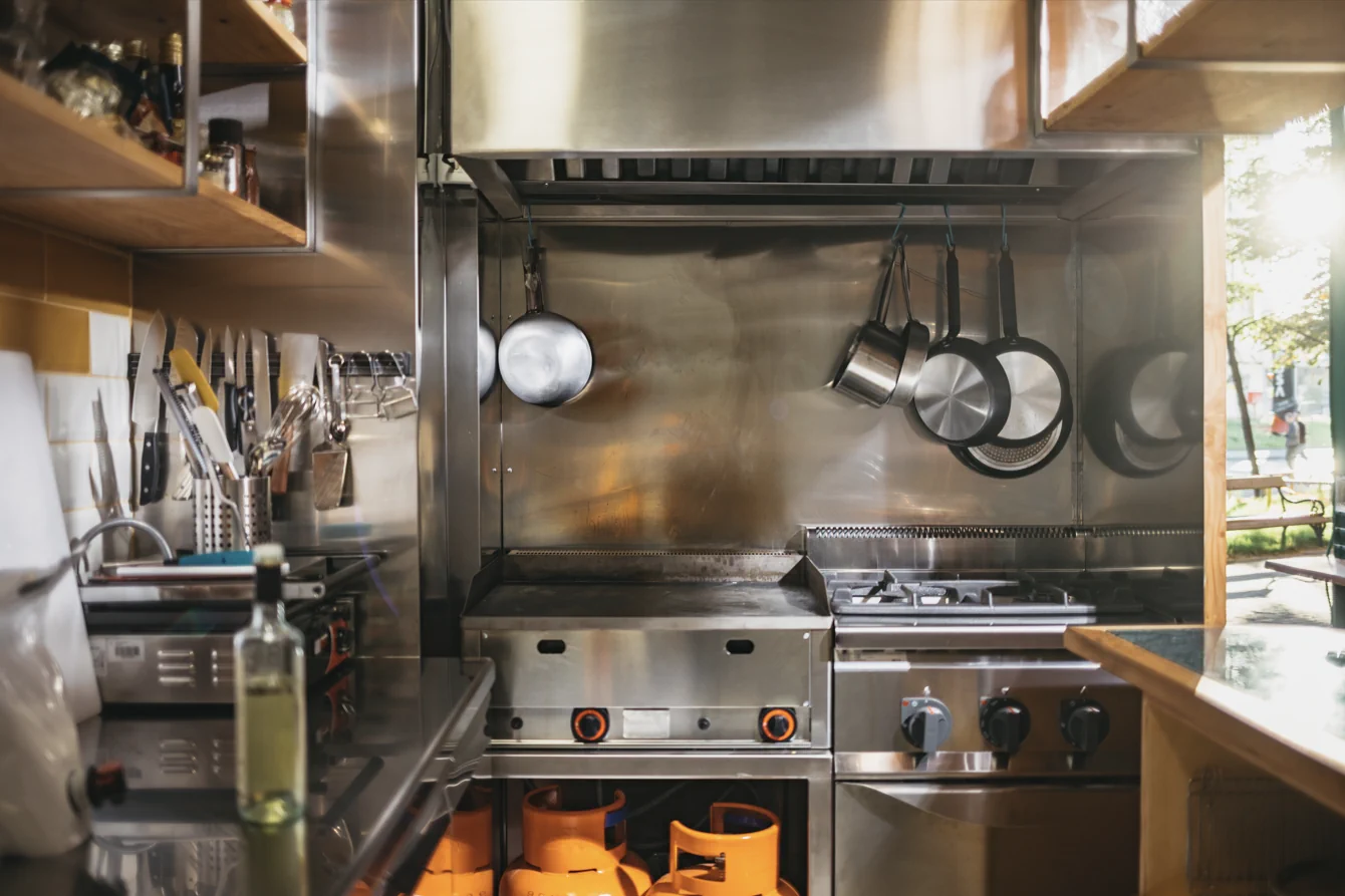bistro cafe kitchen design 2